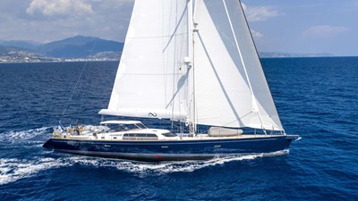LADY 8 1 6860brochure1