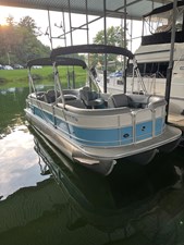 24' South Bay 224 RS 6 