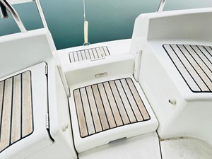 2000 Beneteau 311 49 