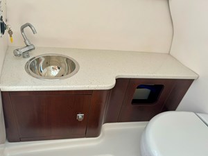 - 20 21_2021 24ft Robalo R247 Dual Console
