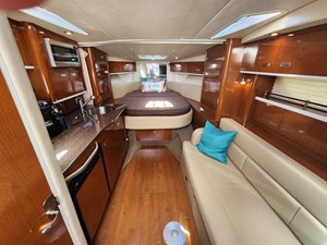 35 SUNDANCER 4 FWD Salon
