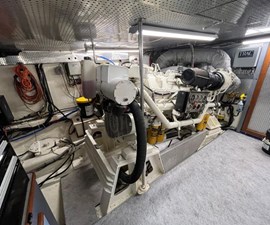 64 ft 1999 Mikelson Long-Range Luxury Sportfisher, Swells 32 