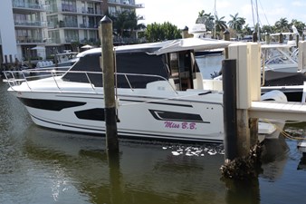 Jeanneau NC1095 1 