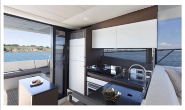 PRESTIGE 520 FLY 14 99