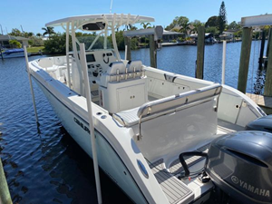 2015 Century 3200 Center Console 49 50