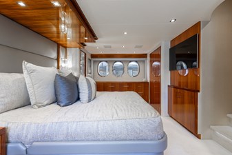 Ritz Sea 32 