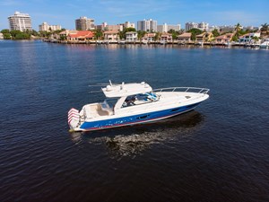 - 1 2_2020 47ft Intrepid 477 Evolution