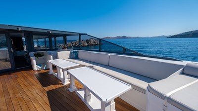  42 M STEEL  MOTOR YACHT 30 