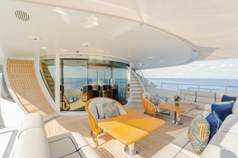 SHARKFINN 1 Main deck aft, looking forward