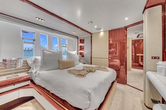 95 Raised Pilothouse 74 95' Azimut-43