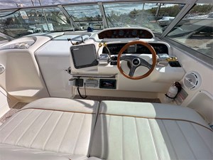 1998 Sea Ray 330 DA 8 