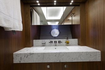 - 43 44_2018 86ft Sunseeker 86 Yacht ALEXA