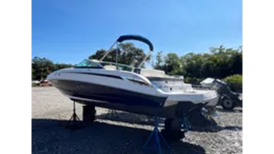 2013 Sea Ray 240 Sundeck 5 