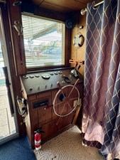 77 Sumerset 14 x 58 Aluminum Hull with Catwalks 20 