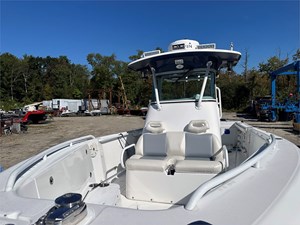 26' Everglades 2006 260CC 13 