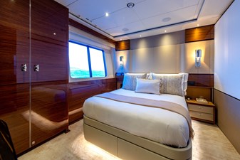 RIVIERA LIVING 69 