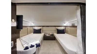 2022 Sea Ray 320 Sundancer Outboard 16 