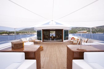 LADY CHRISTINE 15 