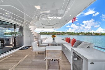 Ferretti Yachts Custom Line 94 13 