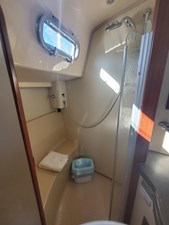 Harmony 31 Harmony aft shower