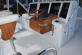 LOW BIDDER X  39 Helm console with safety railings  