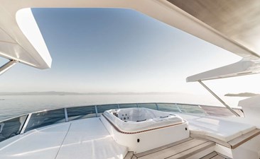 BEAUTE 26 Majesty Yacht 120 (BEAUTY)