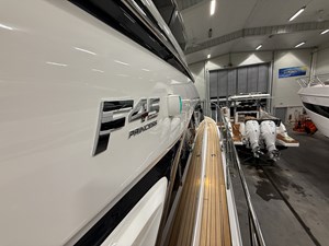 PRINCESS F45 (F45110) 42 
