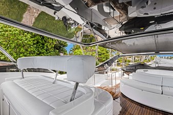 El Ladrillo III 16 17__2002 94ft Ferretti Yachts 94 EL LADRILLO III