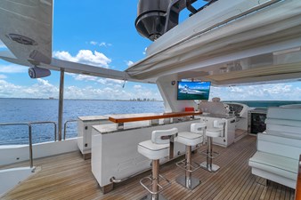 Azimut Grande 105 104 105' Azimut-90