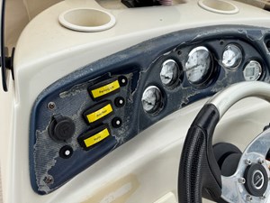 02 Bennington 257L Pontoon NLSQ 49 