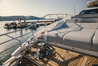 TAMUSIA 16 Tamusia sundeck forward