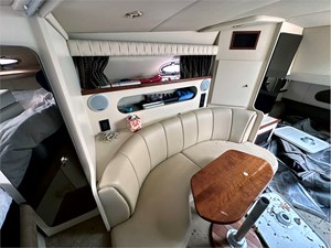 2003 Cruisers 3075 Express 44 