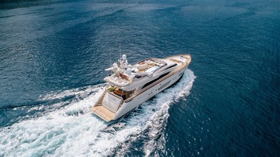 LADY MURA 9 6Yacht_ladymura_Superyacht_IYC_running1