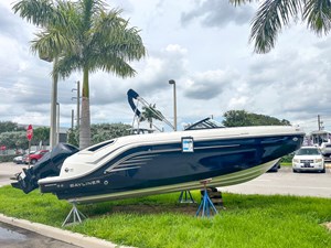 Bayliner DX2200 0 
