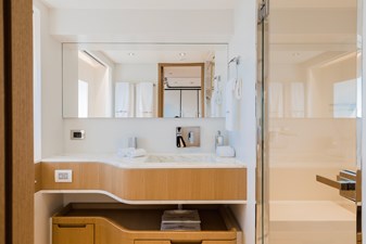 MAJESTY 120 28 