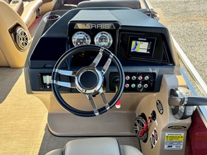 019 Harris Solstice 240 SL TNVL321 39 