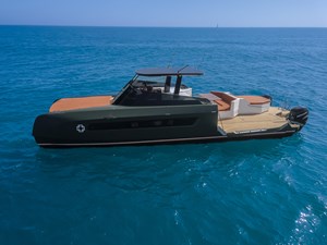 Dr. No 10 HUTTER YACHTS DR. NO POWER CATAMARAN FOR SALE 