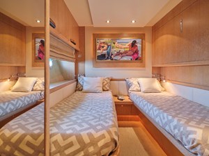 HUNTING STAR 25 StudioReskos01157
