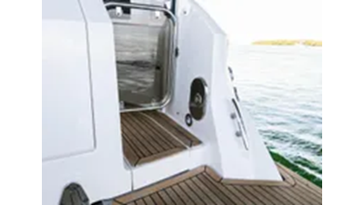2024 Sea Ray Sundancer 320 OB 5 