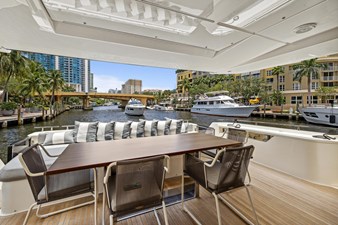 - 30 31_2021 85ft Ferretti Yachts 850