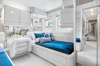 Highline 53 54_1989 102ft Oceanfast Motor Yacht HIGHLINE