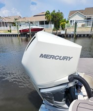 2022 Sea Ray SDX 250 Outboard 28 