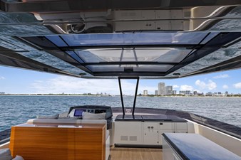- 15 16_2021 85ft Ferretti Yachts 850
