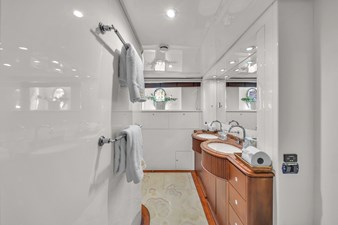 AZIMUT 100 96 100 Azimut Jumbo-70