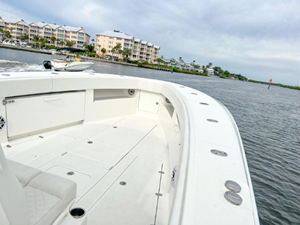2017 Sea Vee 390Z Center Console 10 11