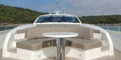 NOE 3 noe-motor-yacht-guy-couach-2800-open_005