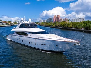 Maiora Custom 5 88' Maiora Drone-5