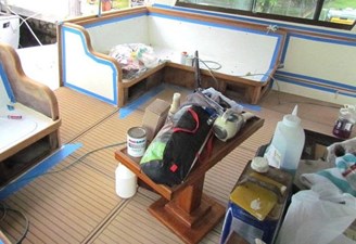 1982 Hatteras LRC Long Range Cruiser 17 18