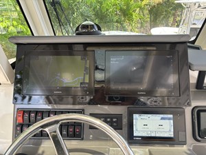 - 11 12_2022 28ft Pursuit S288 Center Console