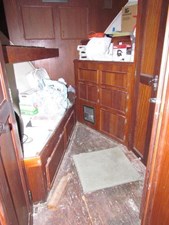 1982 Hatteras LRC Long Range Cruiser 33 34